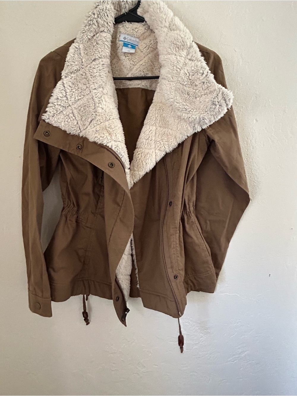 Columbia Women's Brown Jacket with Cream Sherpa Lining